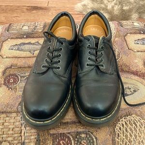 Dr. Martens 8053